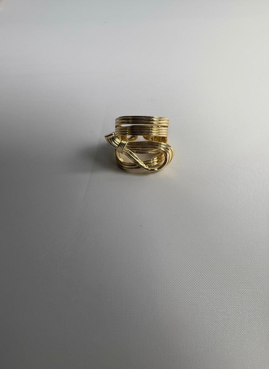 Bague NESSA en acier inoxydable plaqué or