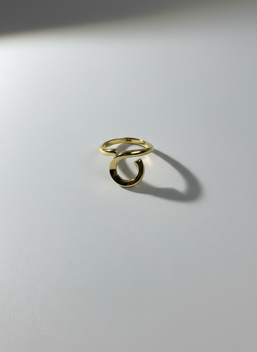 Bague NYSSA  en acier inoxydable plaqué or