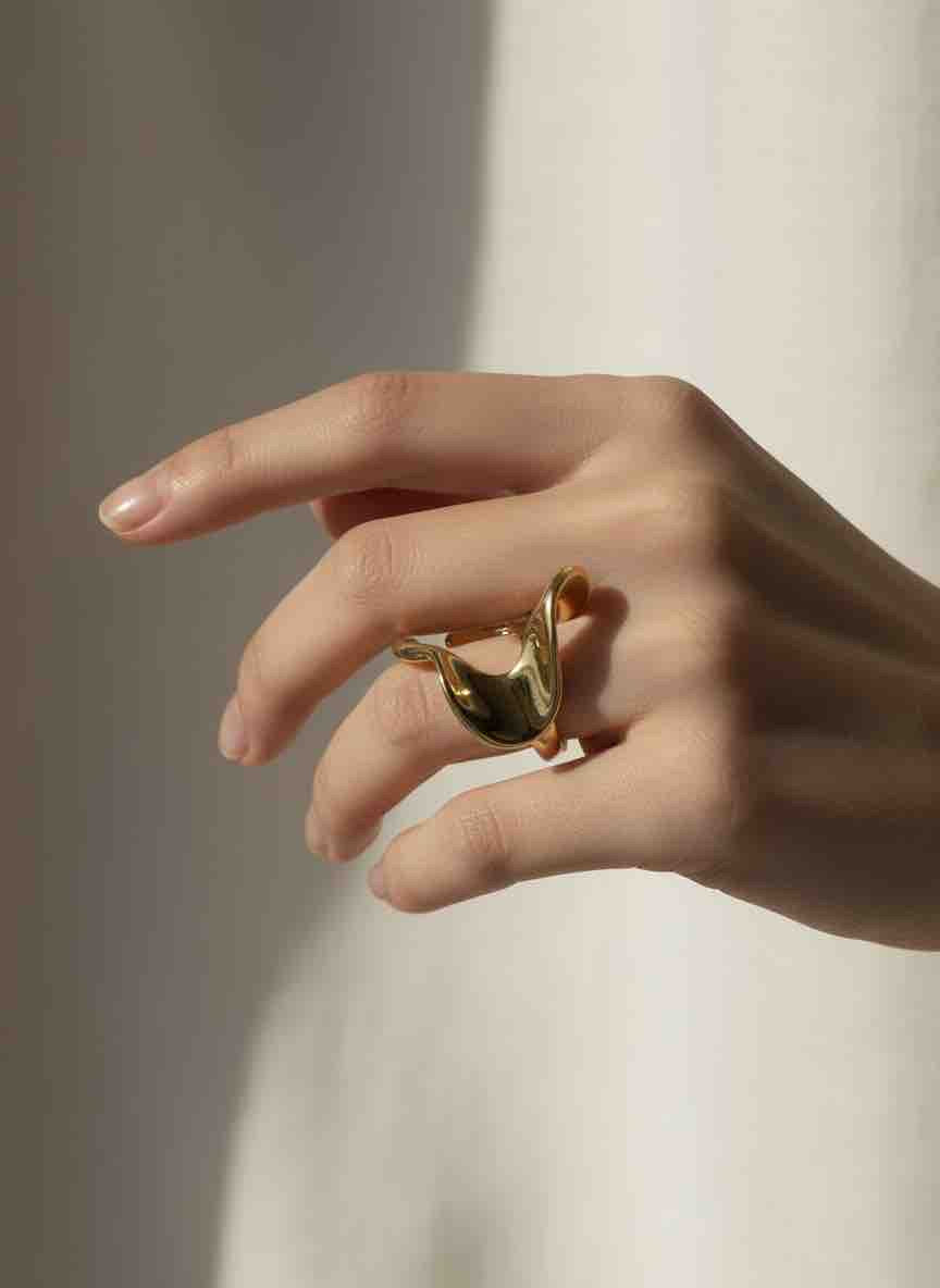 Bague NIVA en acier inoxydable plaqué or
